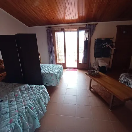 Tranquil And Spacious Townhouse In Historical And Picturesque Holiday home Cervera del Maestre