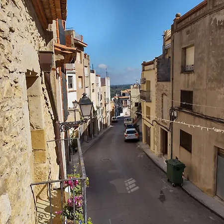 Tranquil And Spacious Townhouse In Historical And Picturesque Holiday home Cervera del Maestre