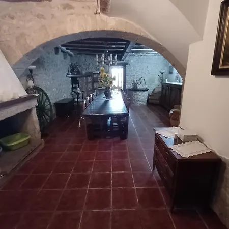 Tranquil And Spacious Townhouse In Historical And Picturesque Cervera del Maestre